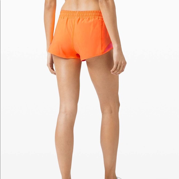 Lulu Hotty hot shorts 2.5” - Picture 1 of 2